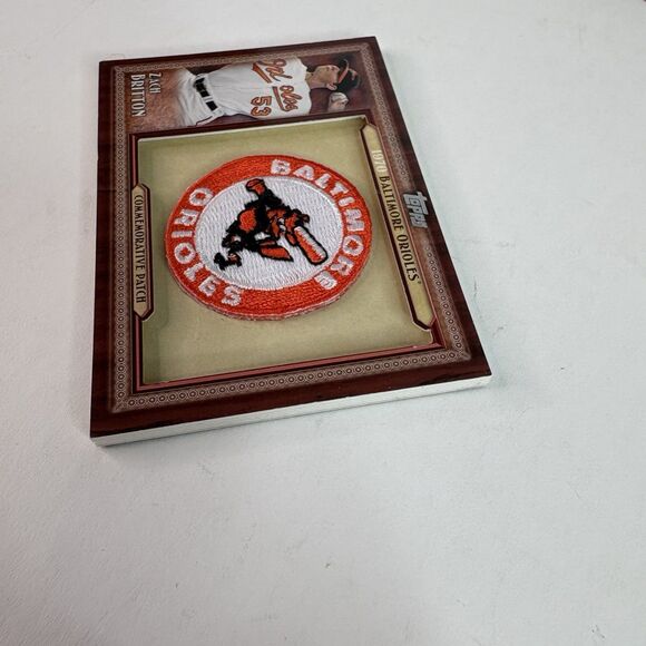 2011 Zach Britton Throwback Manufactured Commemorative Patch Rookie RC Orioles - Picture 3 of 4